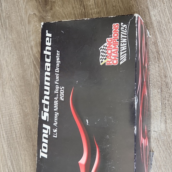 2005 Tony Schumacher Sarge US Army Of One Top Fuel Dragster - Picture 10 of 12